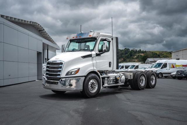 Freightliner Cascadia 116 Tipper Spec