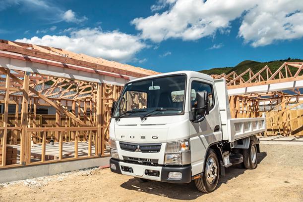 The FUSO Canter 616 Tipper on a construction site 